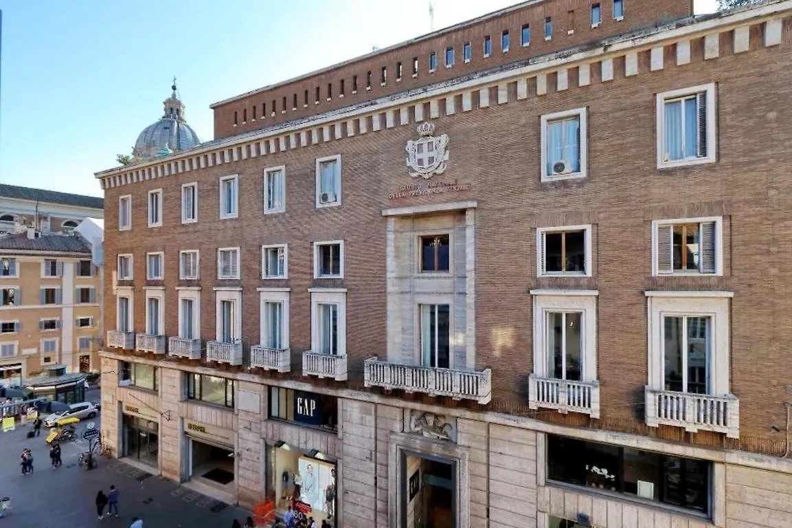 Halldis Apartments - Piazza Di Spagna Rome