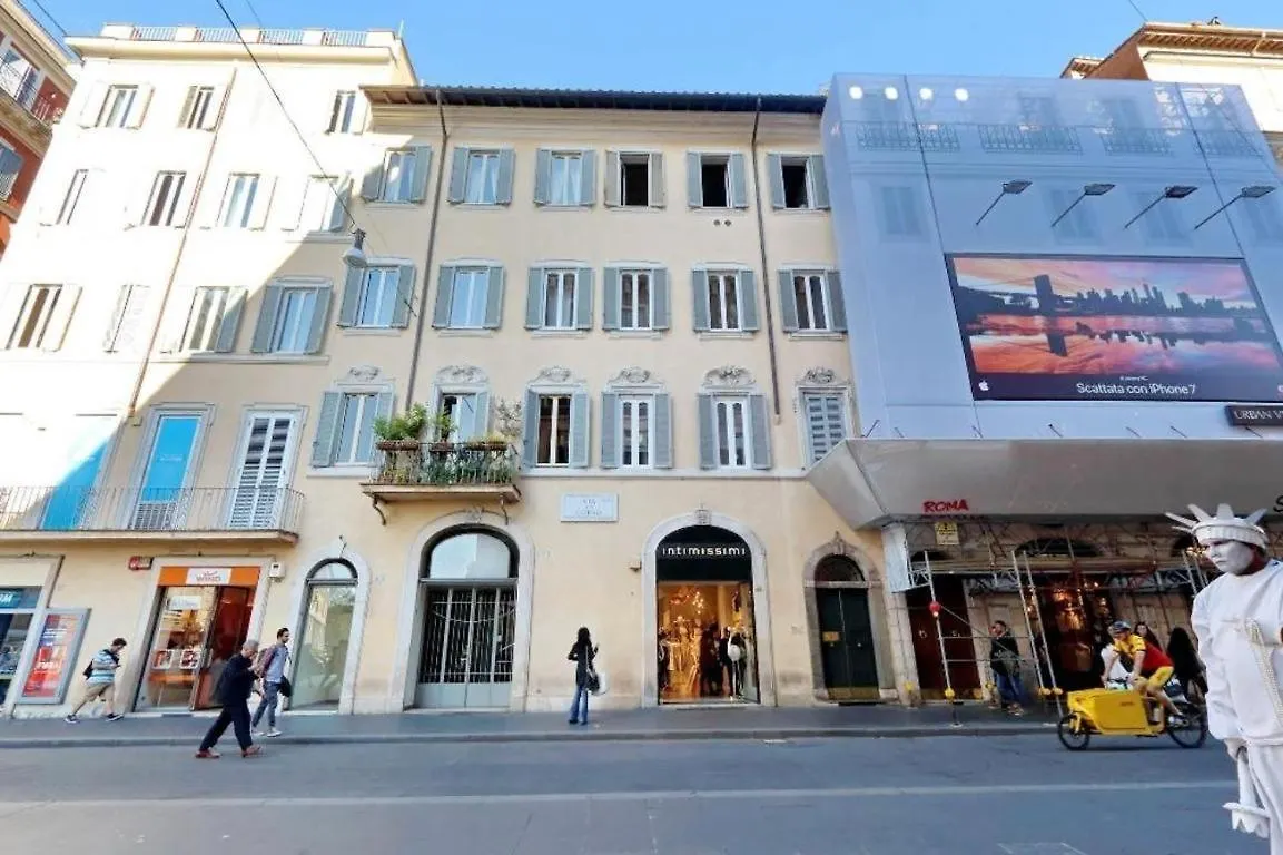 Halldis Apartments - Piazza Di Spagna Rome