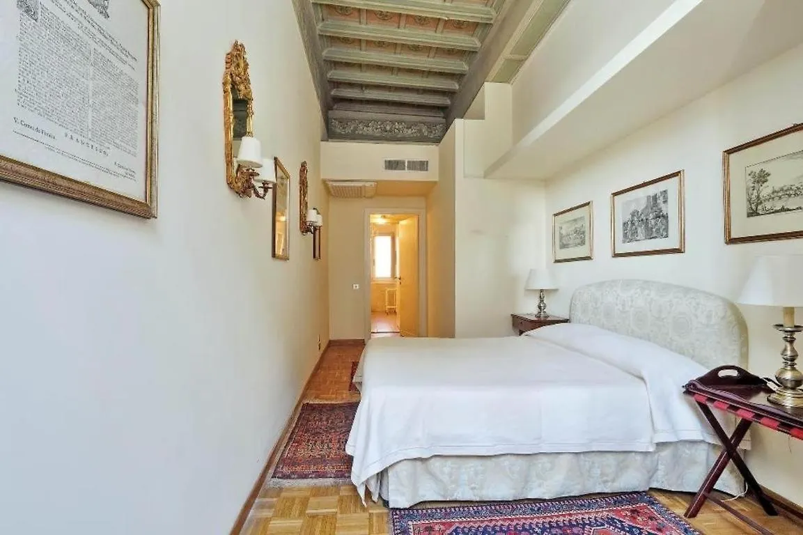 Halldis Apartments - Piazza Di Spagna Rome Italy