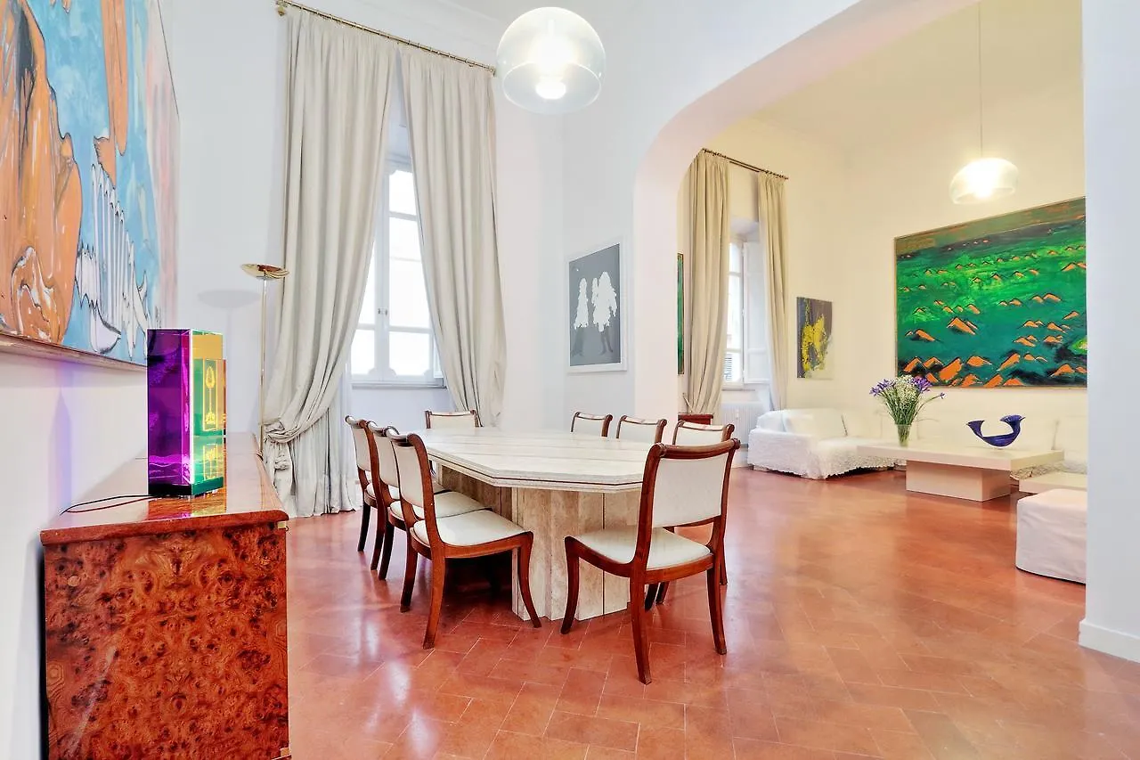 Halldis Apartments - Piazza Di Spagna Rome