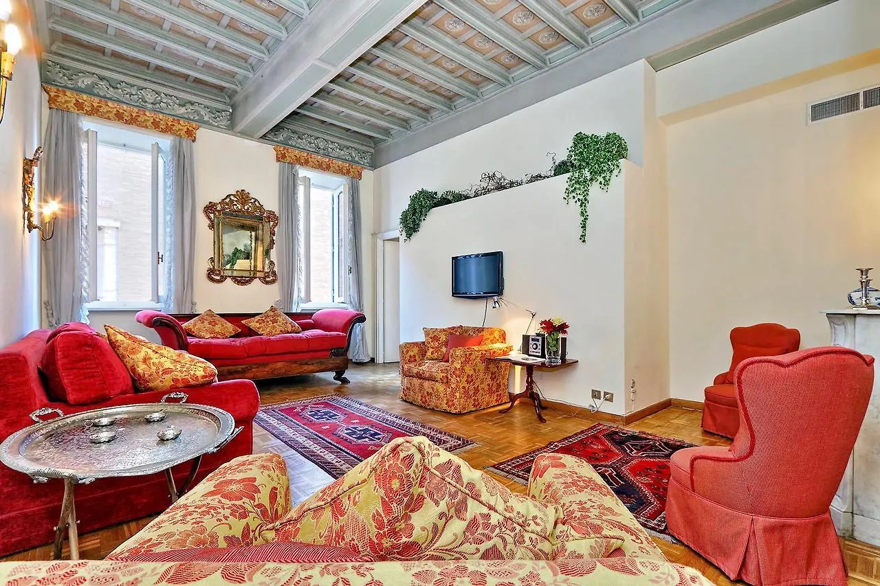 Halldis Apartments - Piazza Di Spagna Rome